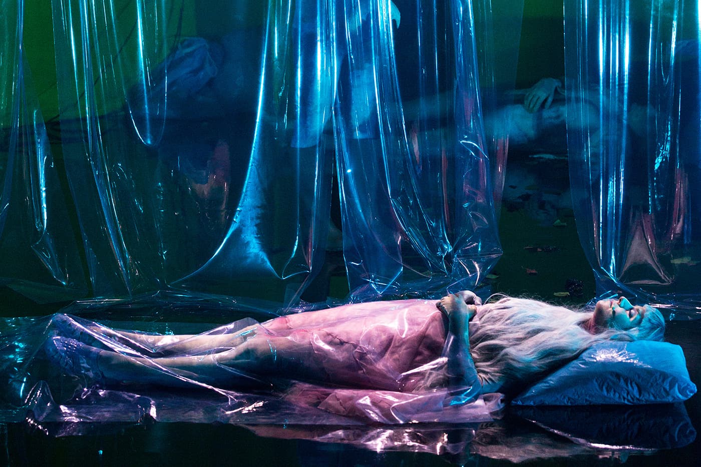 Rubber fantaisie : Pelléas au fond de l'aquarium — Athénée Théâtre Louis-Jouvet, Paris